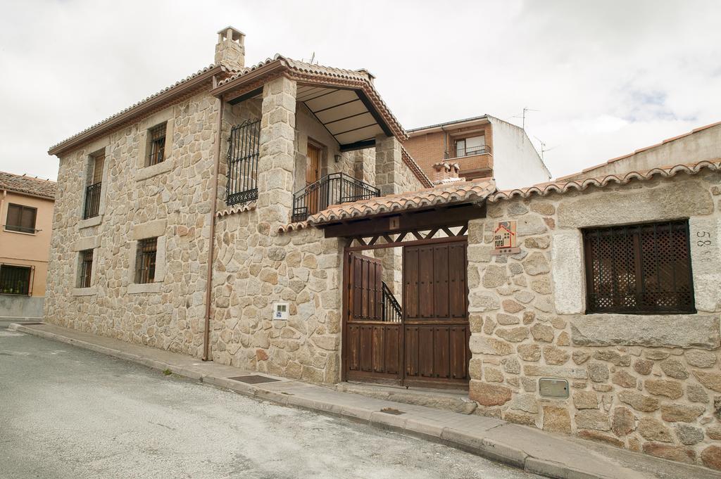 La Casa De La Cebada Villa El Barraco Exterior photo
